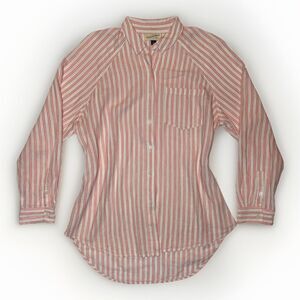 Universal Thread Women Pink/White Striped Button-Up Shirt Size S